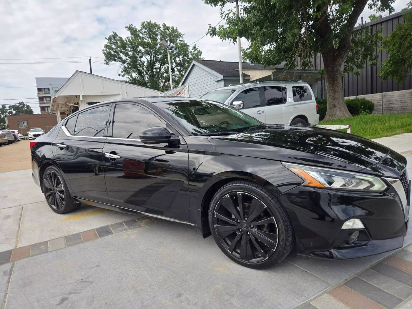 2020 Nissan Altima Platinum — Sedan — 146,000 mi — houston, TX