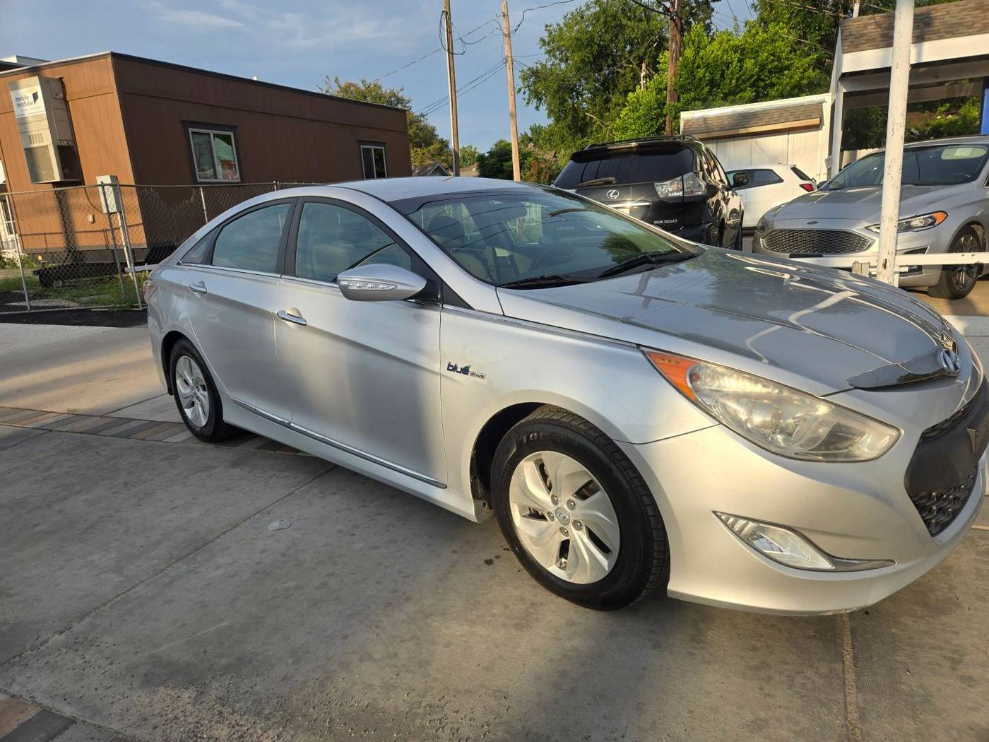 2015 Hyundai Sonata Hybrid Base — Sedan — 72,999 mi — houston, TX