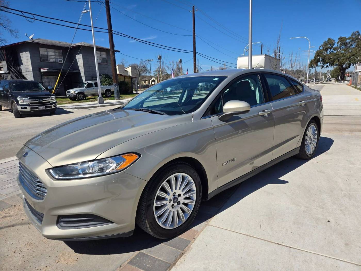 2015 Ford Fusion Hybrid S — Sedan — 159,200 mi — houston, TX