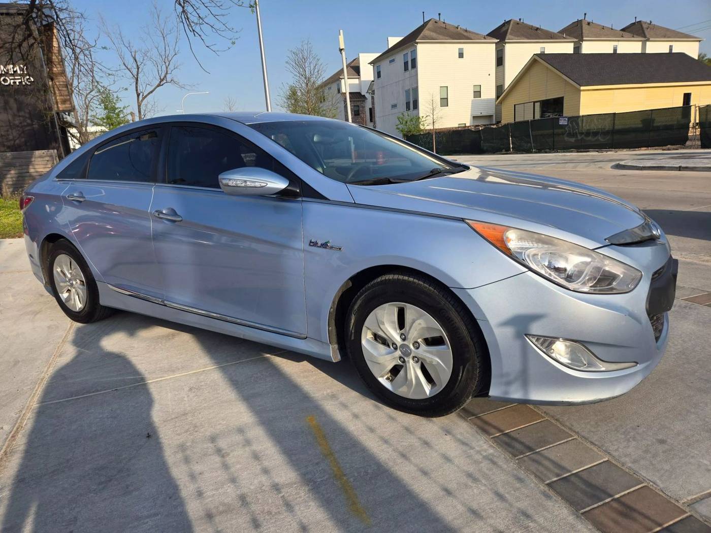 2014 Hyundai Sonata Hybrid Base — Sedan — 180,180 mi — houston, TX