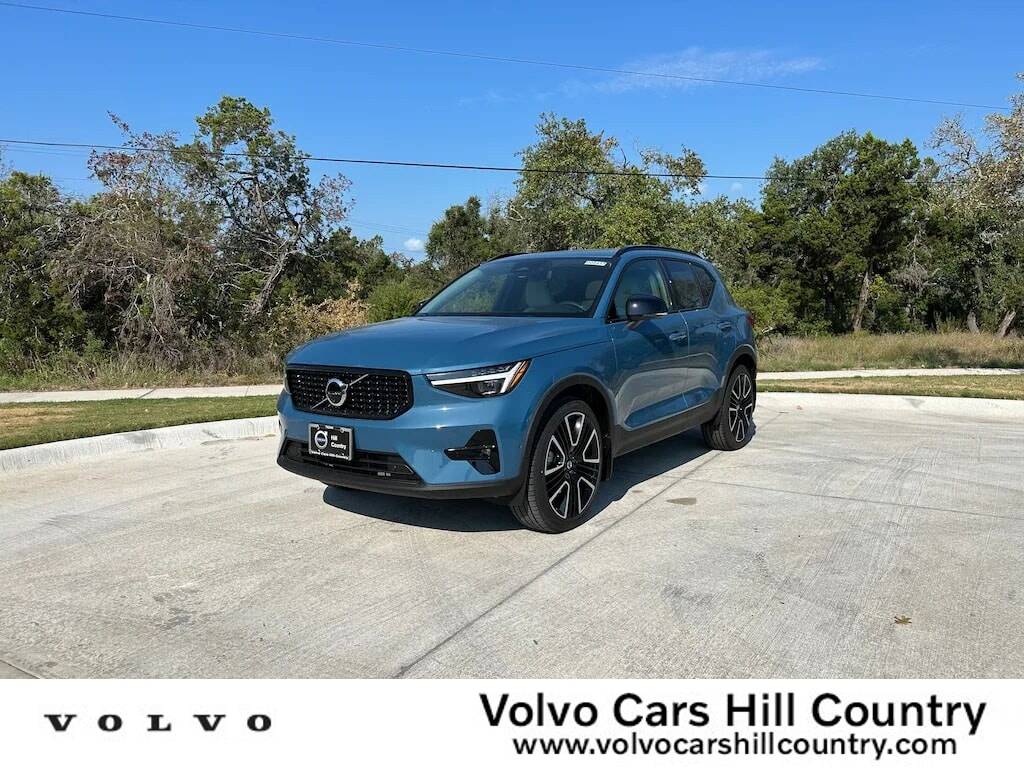 2025 Volvo XC40 Ultra — SUV — 693 mi — Austin, TX