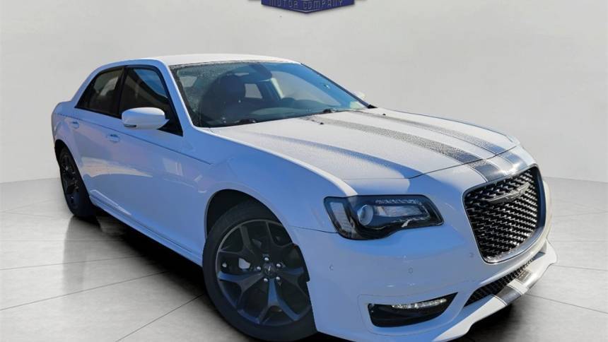 2023 Chrysler 300 Touring L — Sedan — 19,145 mi — HARRISON, AR