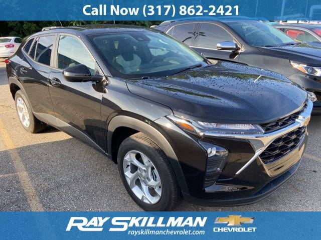 2025 Chevrolet Trax LS — SUV — 1,758 mi — INDIANAPOLIS, IN