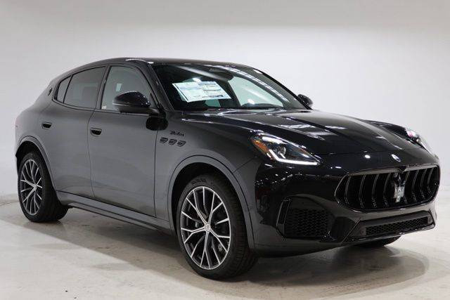 2027 Maserati GranCabrio Folgore Review | Pricing, Trims & Photos