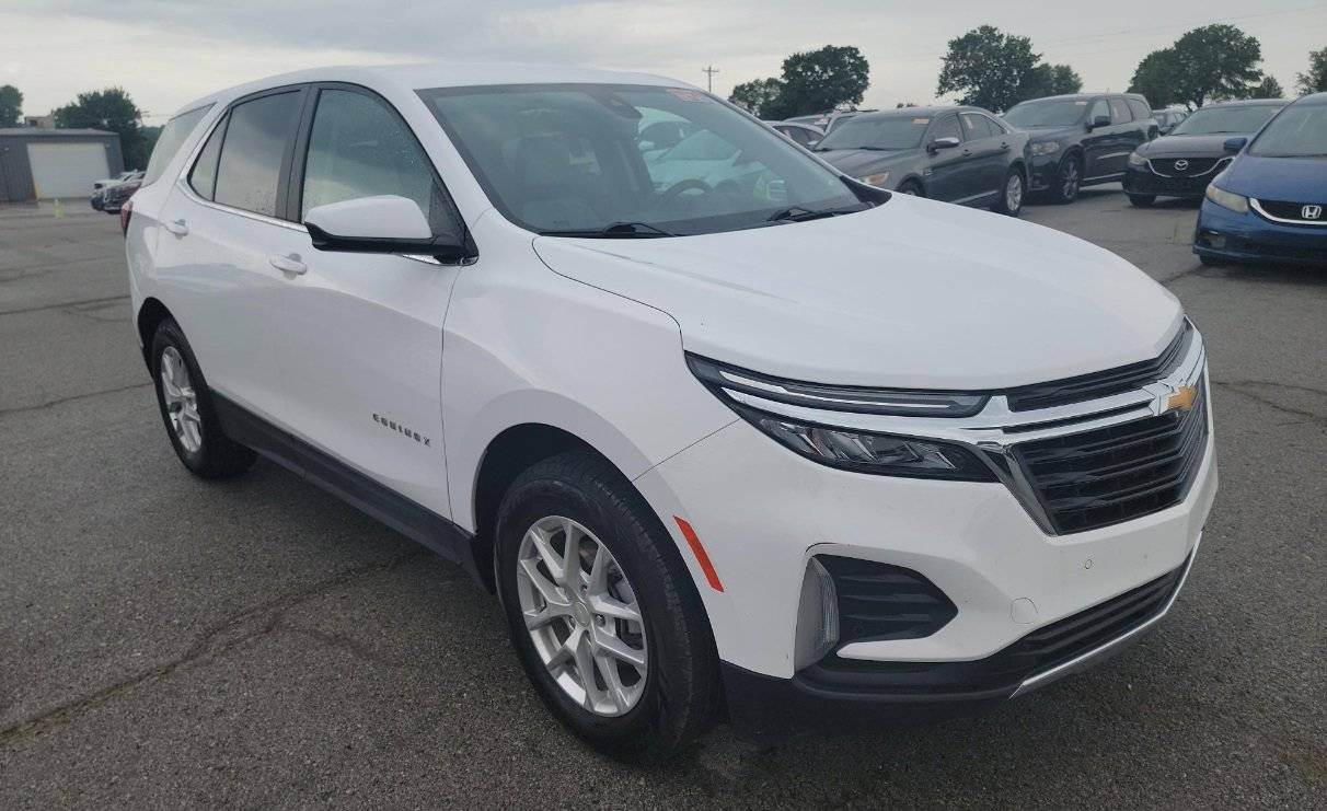 2023 Chevrolet Equinox LT — SUV — 28,309 mi — Kansas City, MO