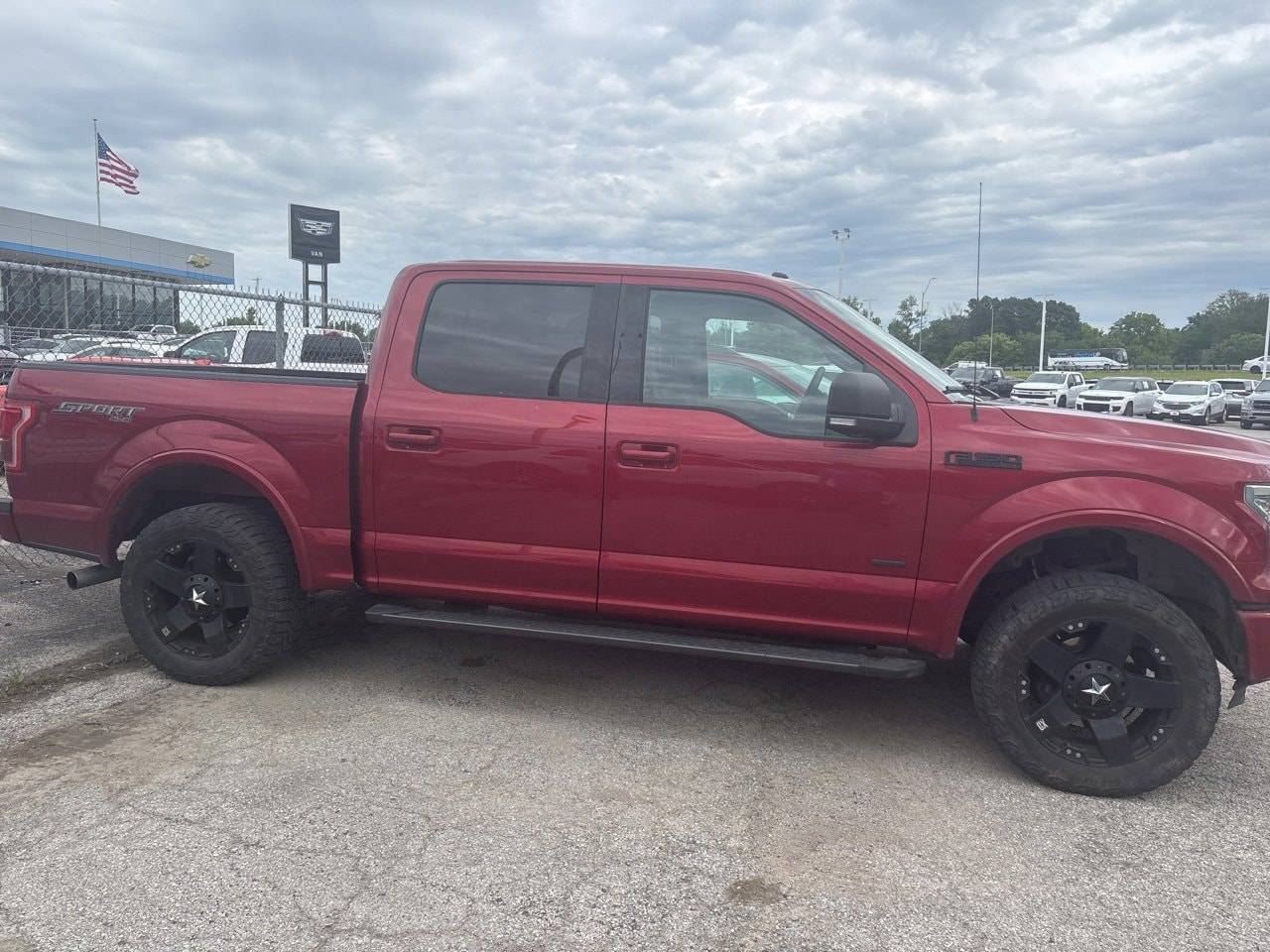 2016 Ford F-150 XLT — Pickup Truck — 144,865 mi — Kansas City, MO