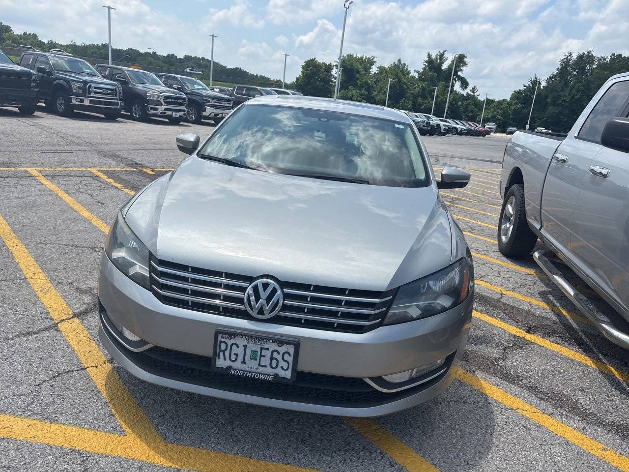 2014 Volkswagen Passat TDI SE — Sedan — 155,383 mi — Kansas City, MO