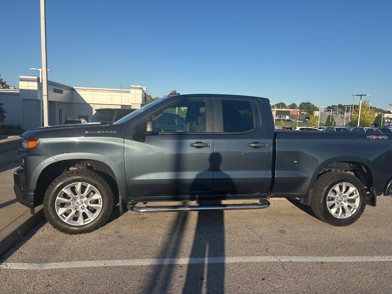 2020 Chevrolet Silverado 1500 Custom — Pickup Truck — 57,089 mi — Kansas City, MO