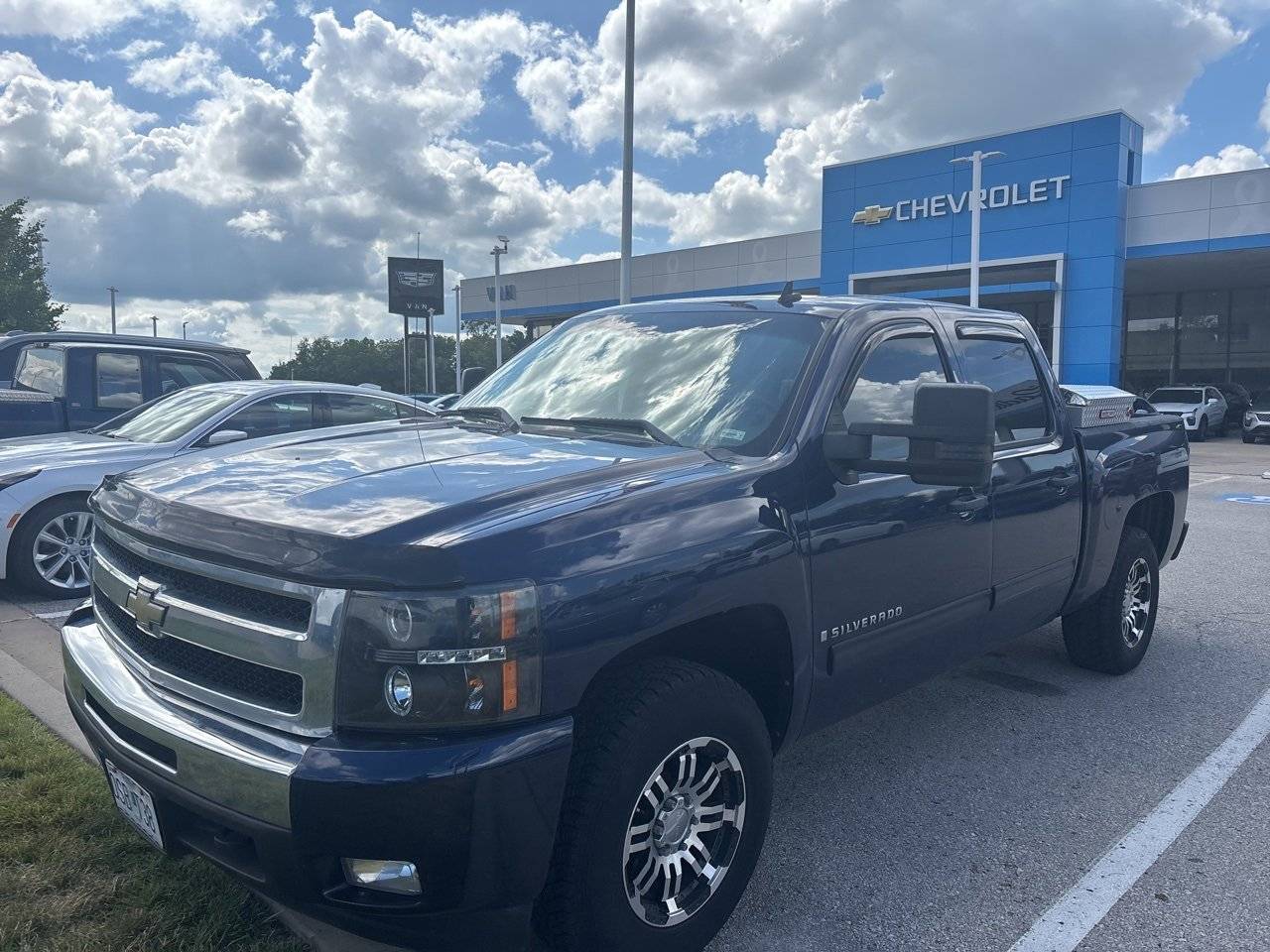 2009 Chevrolet Silverado 1500 LT — Pickup Truck — 141,496 mi — Kansas City, MO