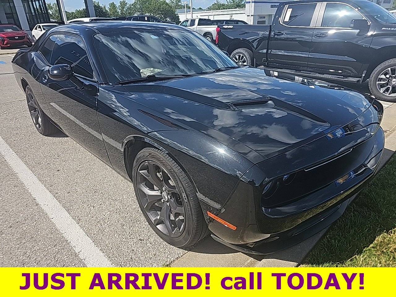 2019 Dodge Challenger SXT — Coupe — 86,415 mi — Kansas City, MO