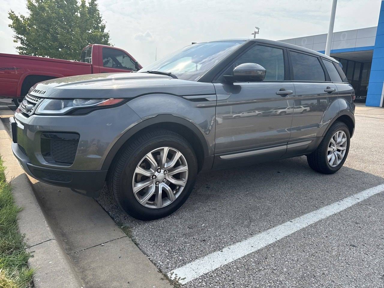 2018 Land Rover Range Rover Evoque SE — SUV — 137,076 mi — Kansas City, MO