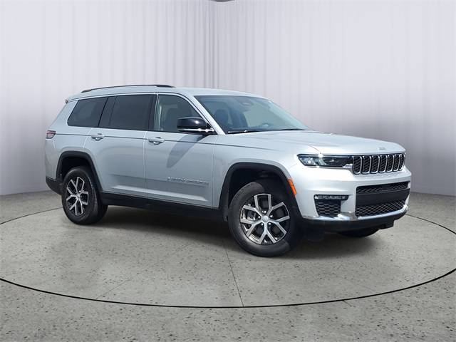 2023 Jeep Grand Cherokee Limited — SUV — 23,646 mi — Paw Paw, MI