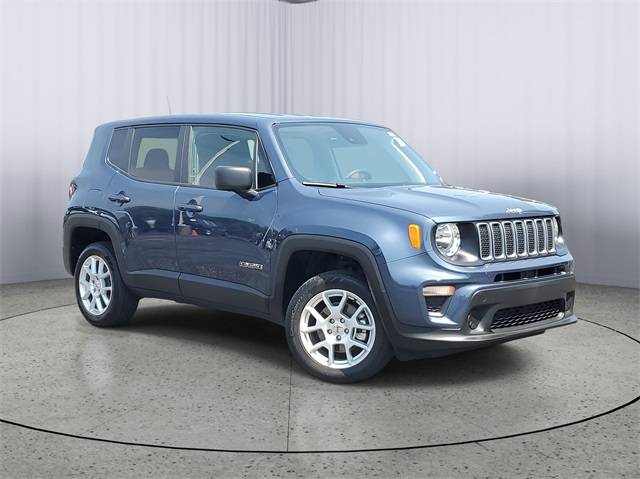 2023 Jeep Renegade Latitude — SUV — 22,640 mi — Paw Paw, MI