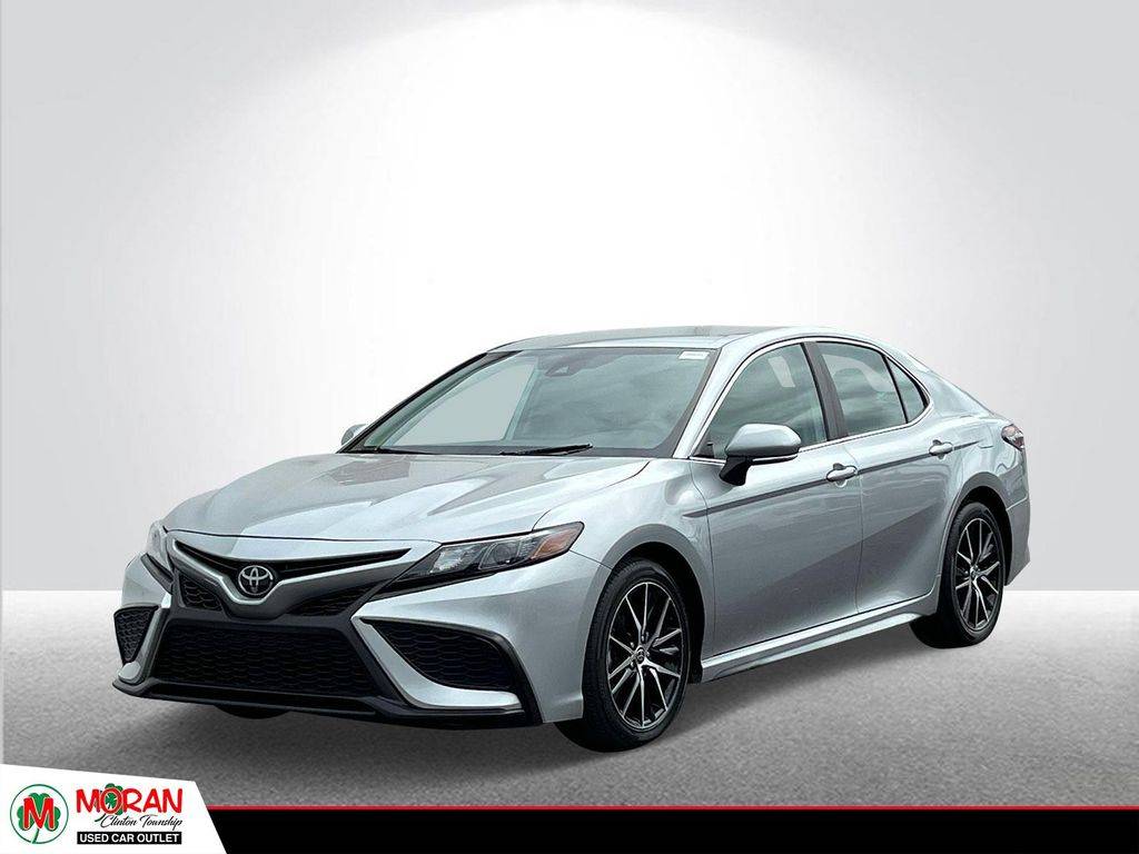 2023 Toyota Camry SE — Sedan — 49,954 mi — Clinton Township, MI