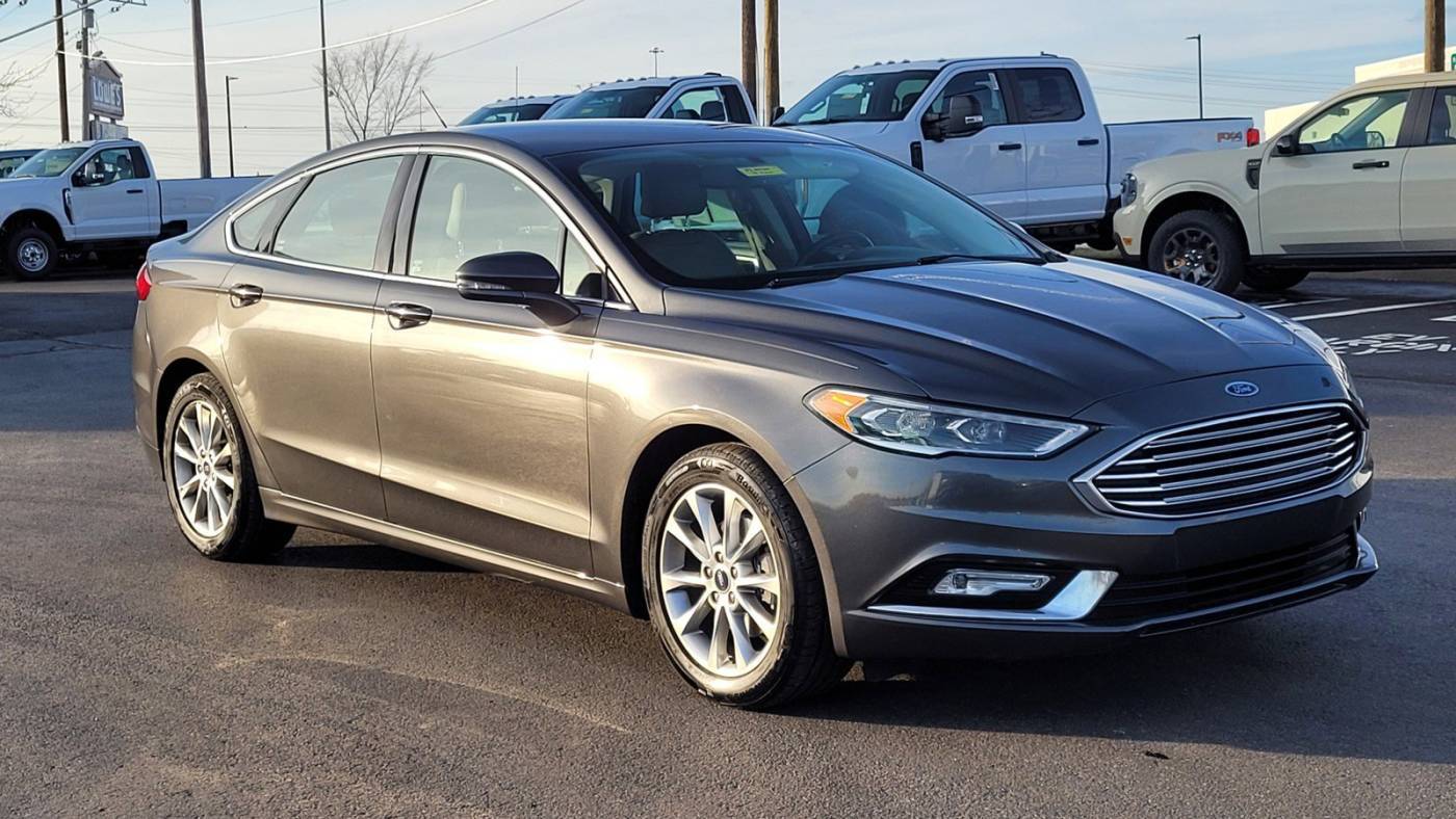 2017 Ford Fusion SE — Sedan — 77,087 mi — Cincinnati, OH