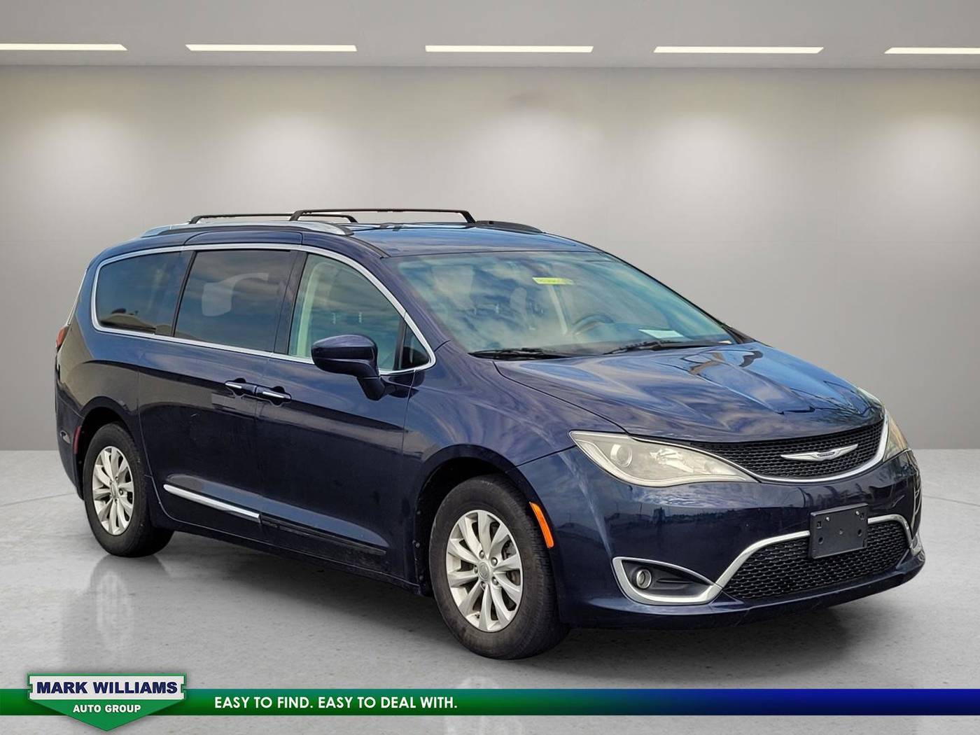 2018 Chrysler Pacifica Touring L — Minivan — 87,639 mi — Cincinnati, OH