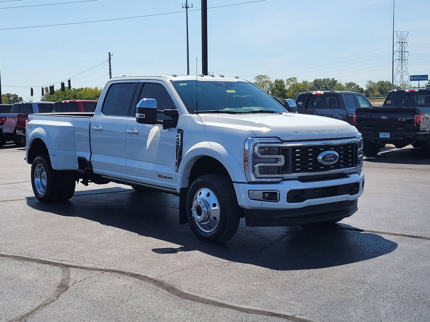 2025 Ford Super Duty F-450 Platinum — Pickup Truck — 3,522 mi — Cincinnati, OH