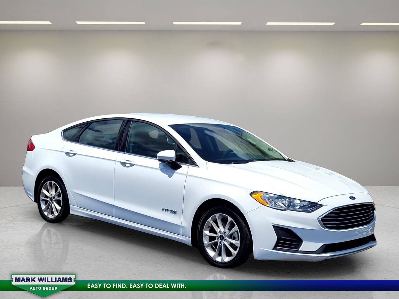 2019 Ford Fusion Hybrid SE — Sedan — 42,515 mi — Cincinnati, OH