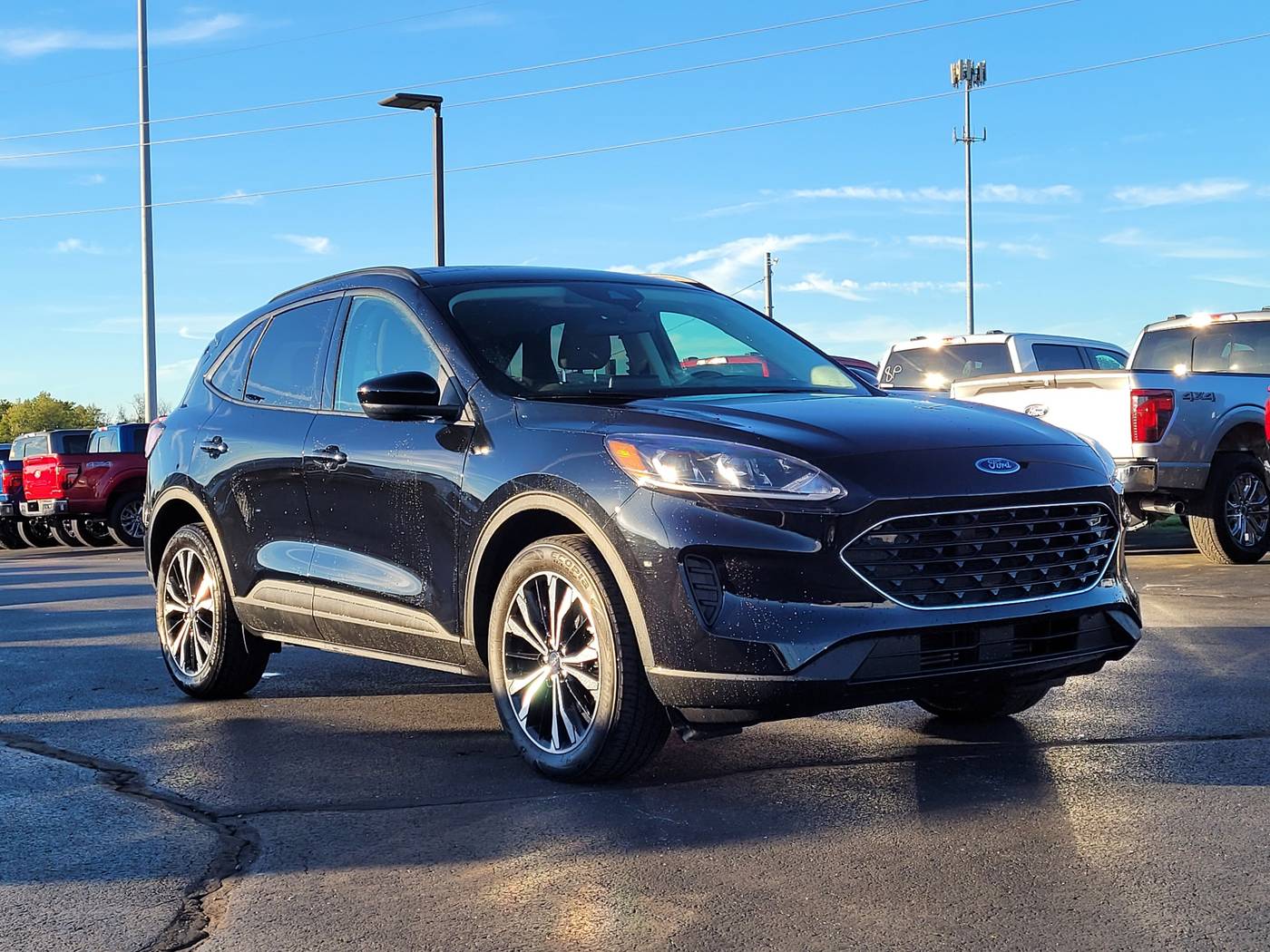 2022 Ford Escape SE — SUV — 16,098 mi — Cincinnati, OH