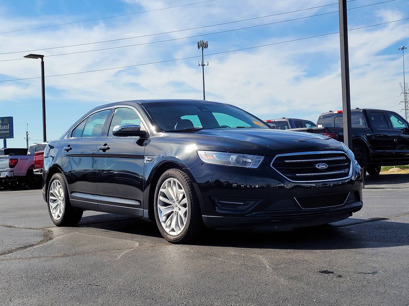 2015 Ford Taurus Limited — Sedan — 80,570 mi — Cincinnati, OH