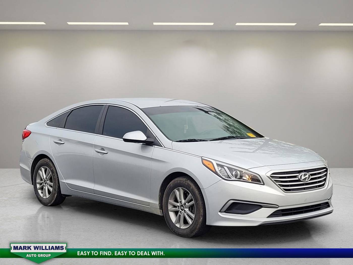 2017 Hyundai Sonata SE — Sedan — 99,663 mi — Cincinnati, OH