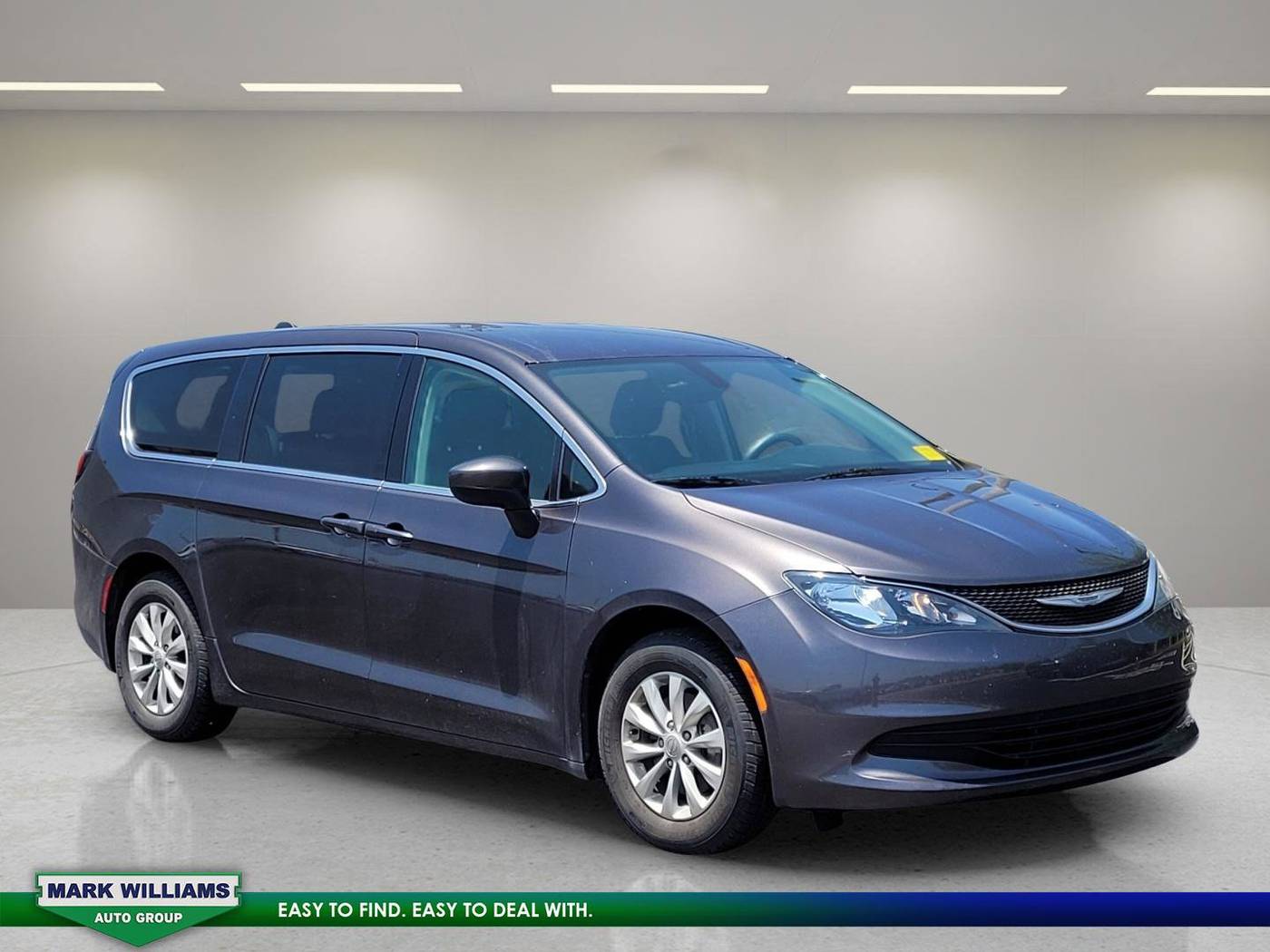 2017 Chrysler Pacifica Touring — Minivan — 67,723 mi — Cincinnati, OH