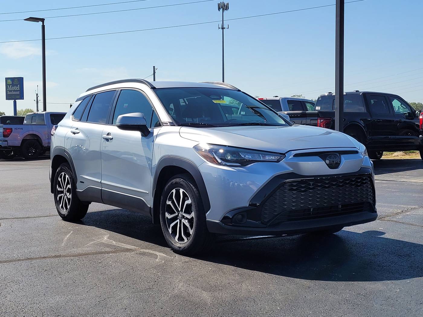 2023 Toyota Corolla Cross Hybrid SE — SUV — 38,045 mi — Cincinnati, OH
