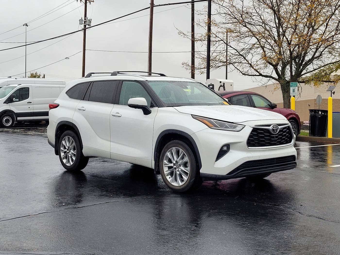 2023 Toyota Highlander Limited — SUV — 31,345 mi — Cincinnati, OH