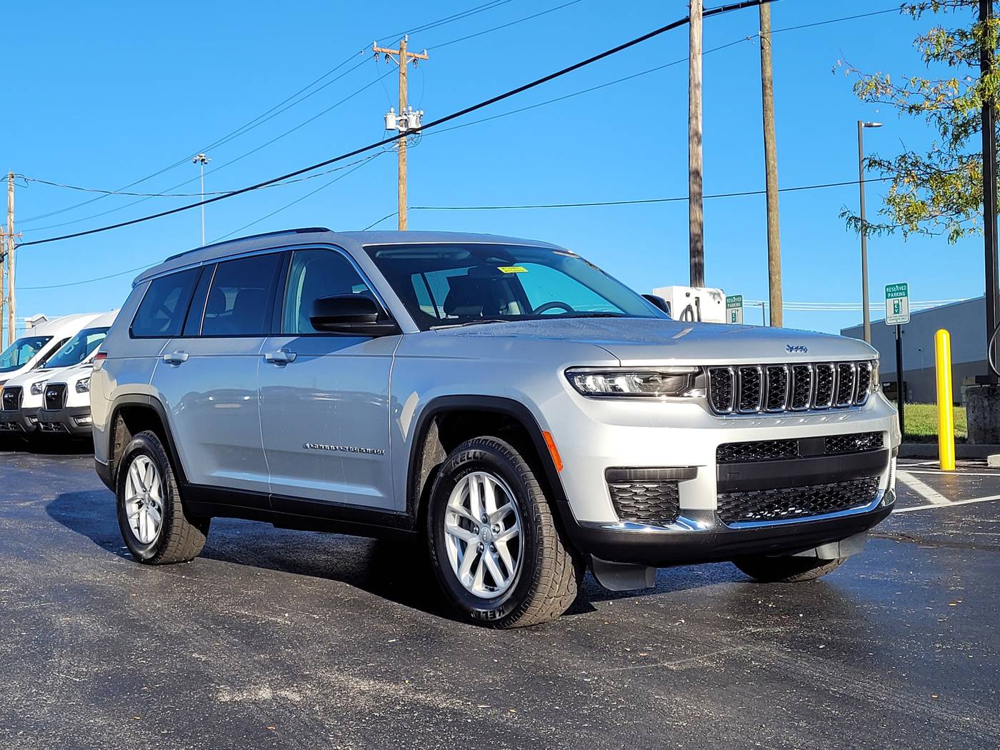 2024 Jeep Grand Cherokee Laredo — SUV — 27,914 mi — Cincinnati, OH