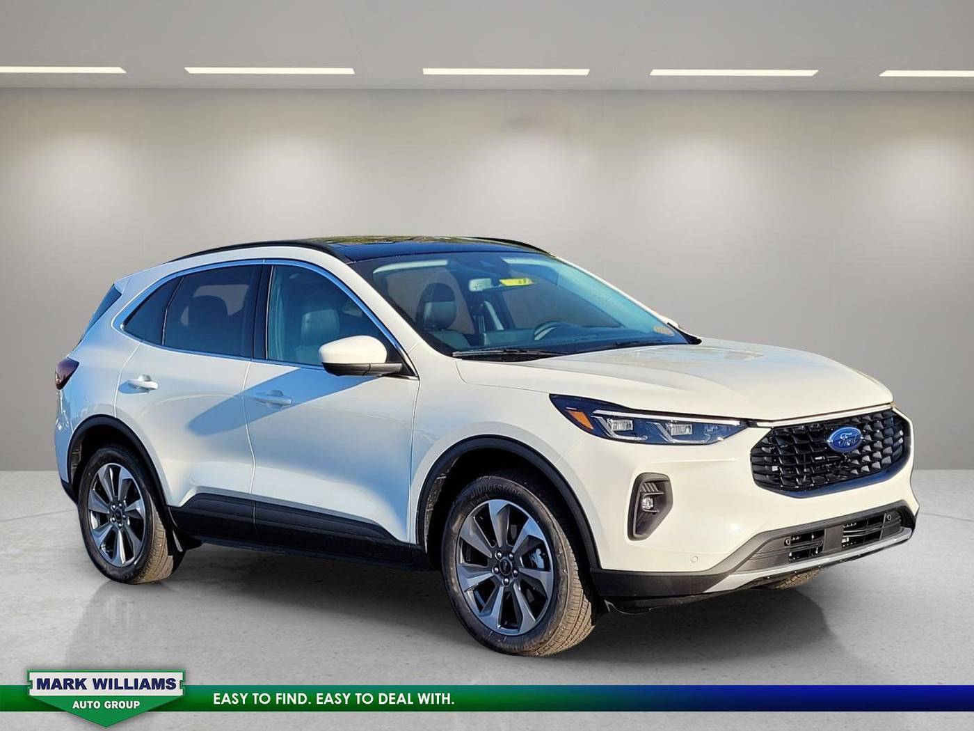 2025 Ford Escape Platinum — SUV — 179 mi — Cincinnati, OH