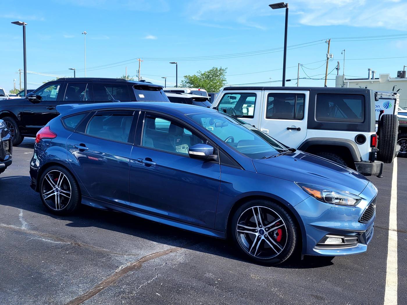 2018 Ford Focus ST — Hatchback — 32,914 mi — Cincinnati, OH