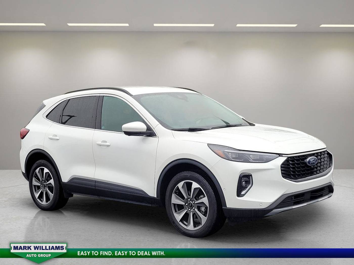 2023 Ford Escape Platinum — SUV — 29,649 mi — Cincinnati, OH