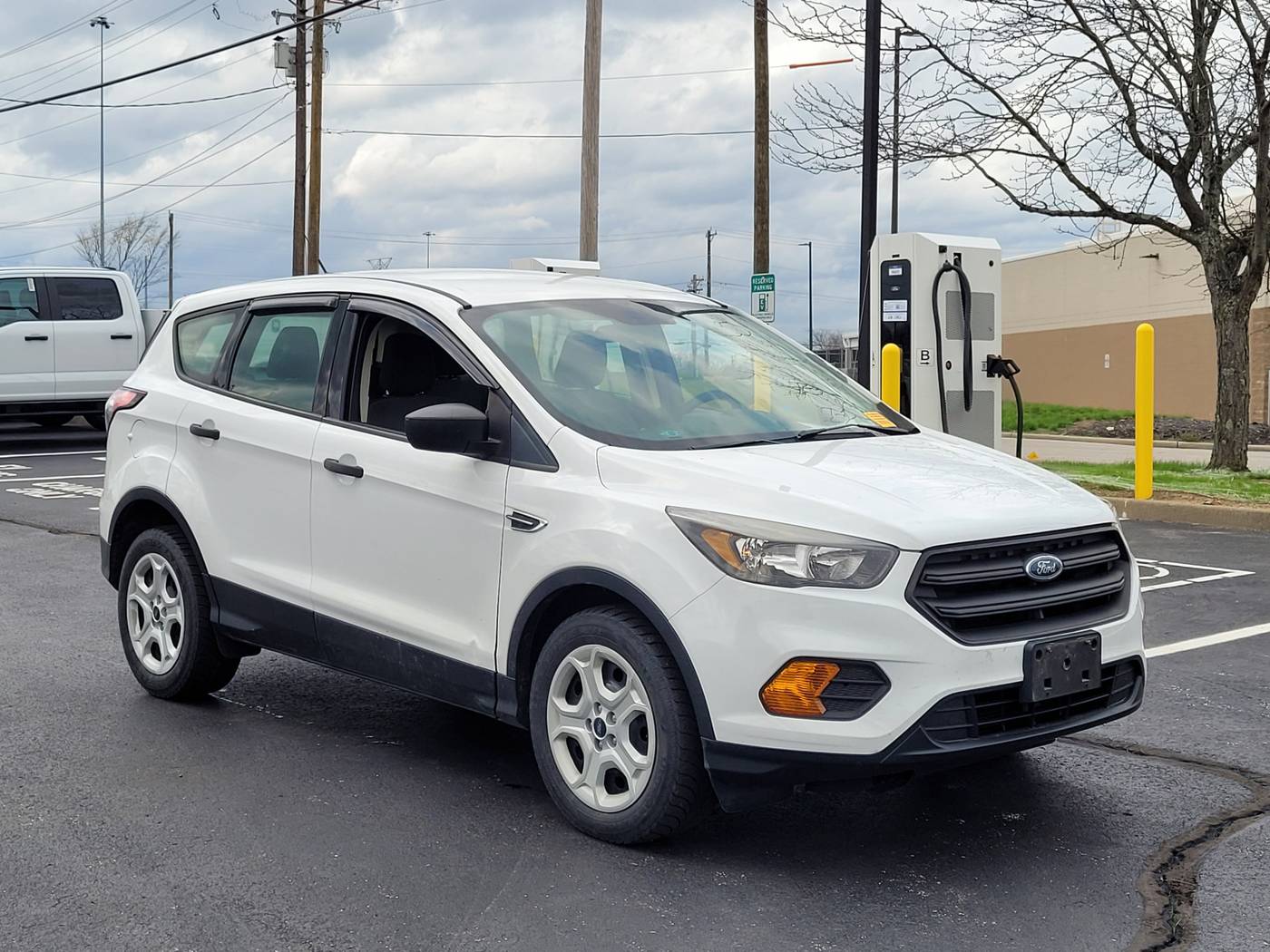2018 Ford Escape S — SUV — 109,799 mi — Cincinnati, OH