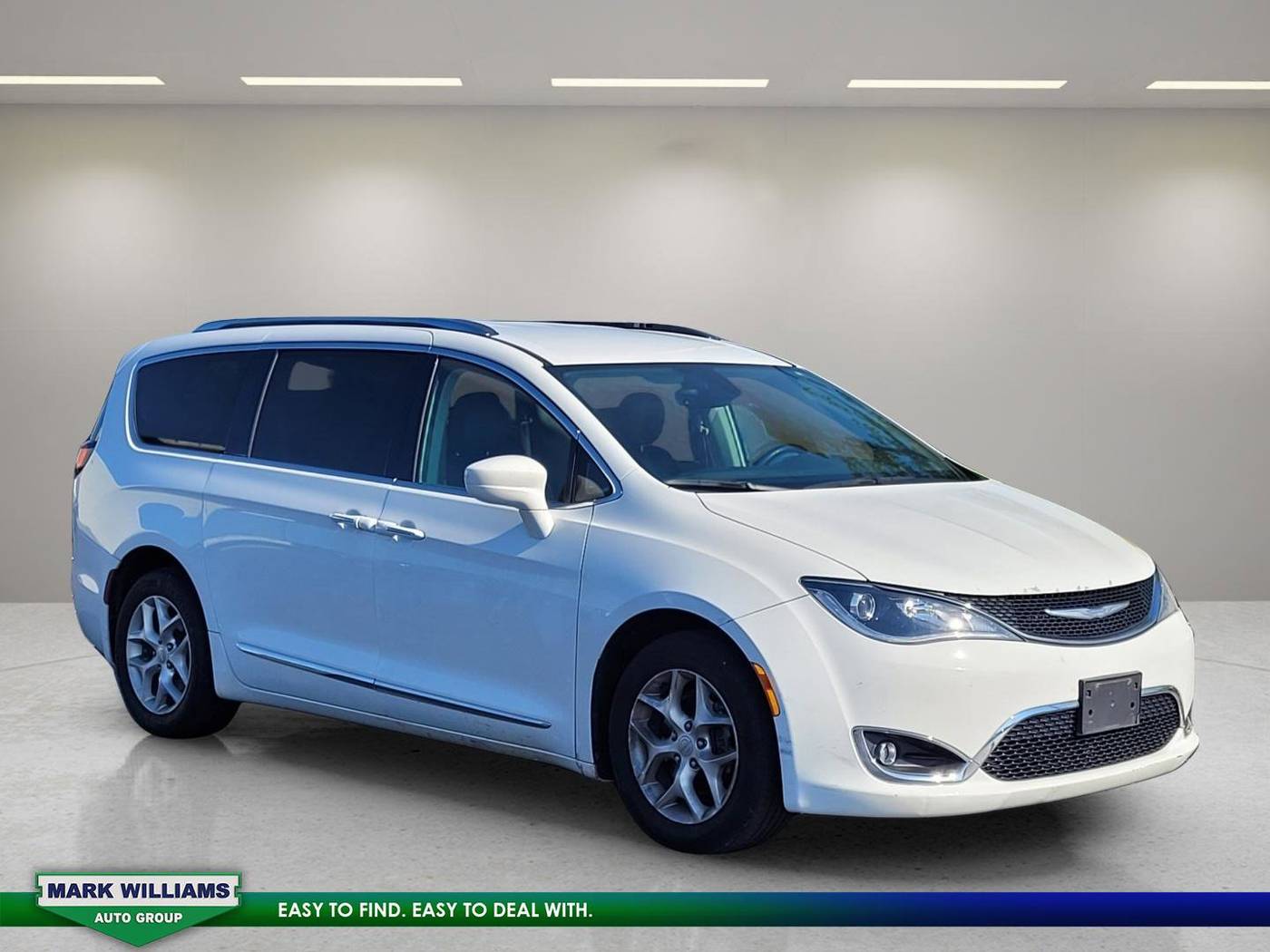 2017 Chrysler Pacifica Touring L Plus — Minivan — 128,365 mi — Cincinnati, OH