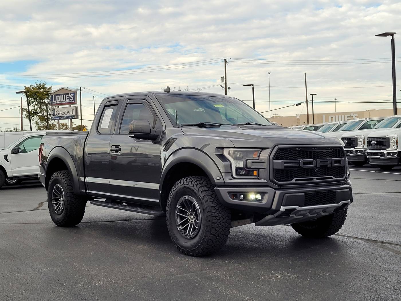 2019 Ford F-150 Raptor — Pickup Truck — 105,309 mi — Cincinnati, OH