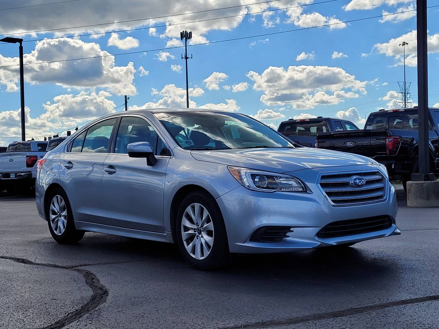 2017 Subaru Legacy 2.5i Premium — Sedan — 95,390 mi — Cincinnati, OH