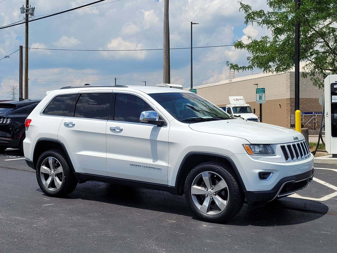 2015 Jeep Grand Cherokee Limited — SUV — 142,111 mi — Cincinnati, OH