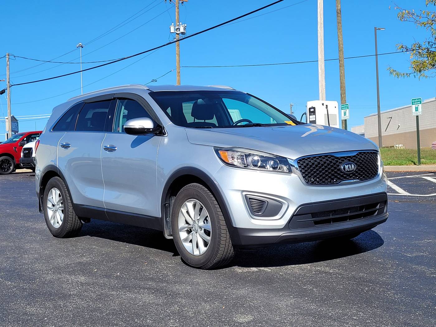 2017 Kia Sorento LX — SUV — 83,534 mi — Cincinnati, OH
