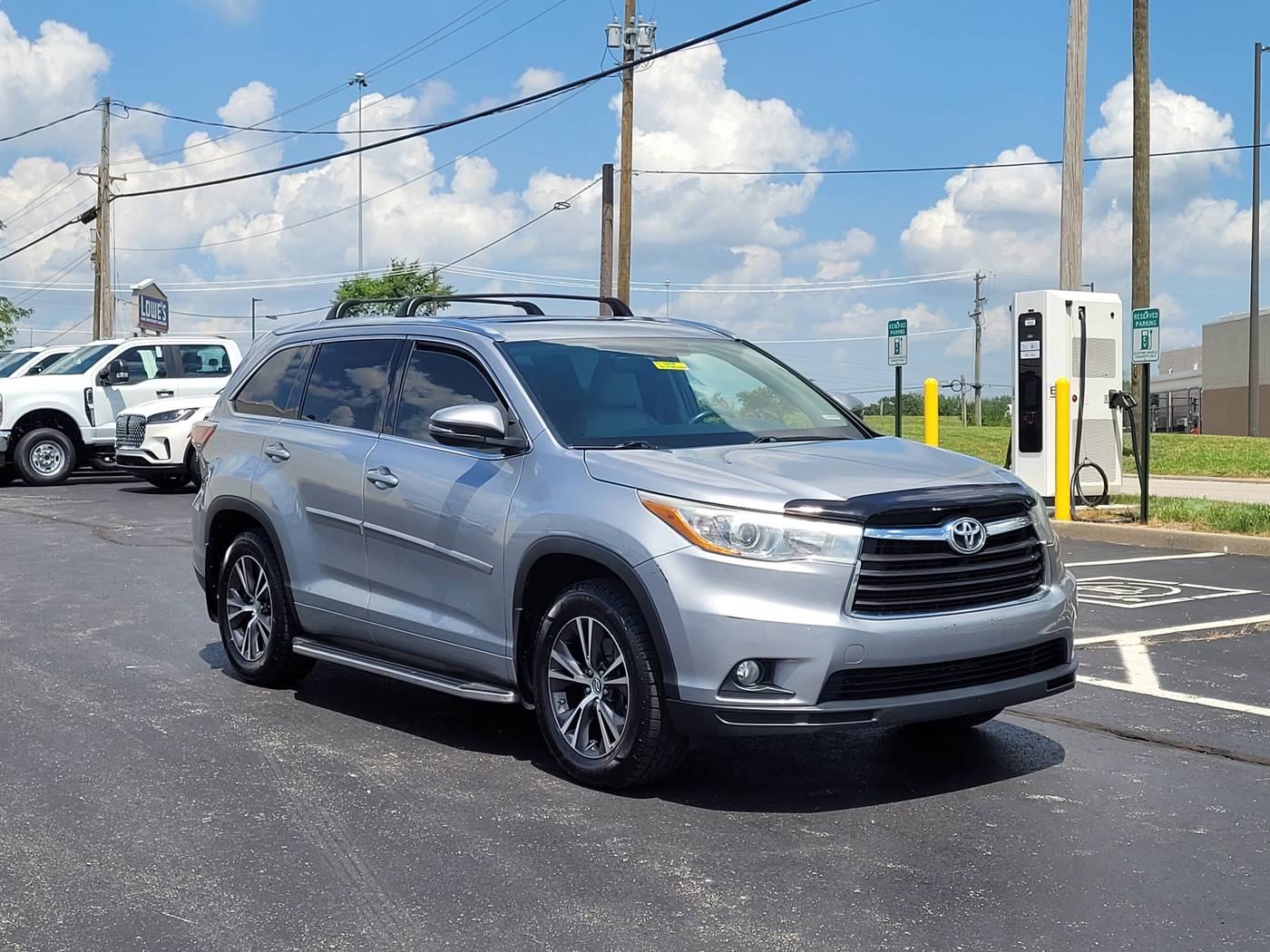 2016 Toyota Highlander XLE — SUV — 112,295 mi — Cincinnati, OH