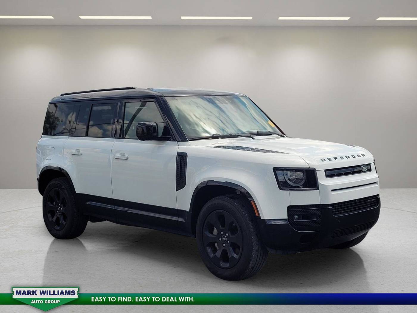 2023 Land Rover Defender X-Dynamic SE — SUV — 26,818 mi — Cincinnati, OH
