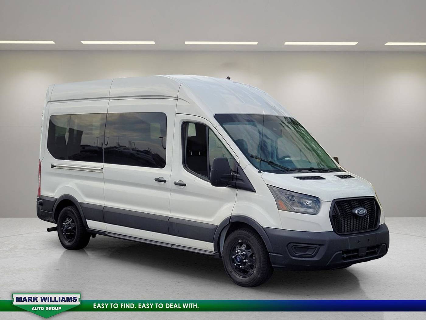 2024 Ford Transit Passenger Wagon T-350 XL — Passenger Van — 14,520 mi — Cincinnati, OH