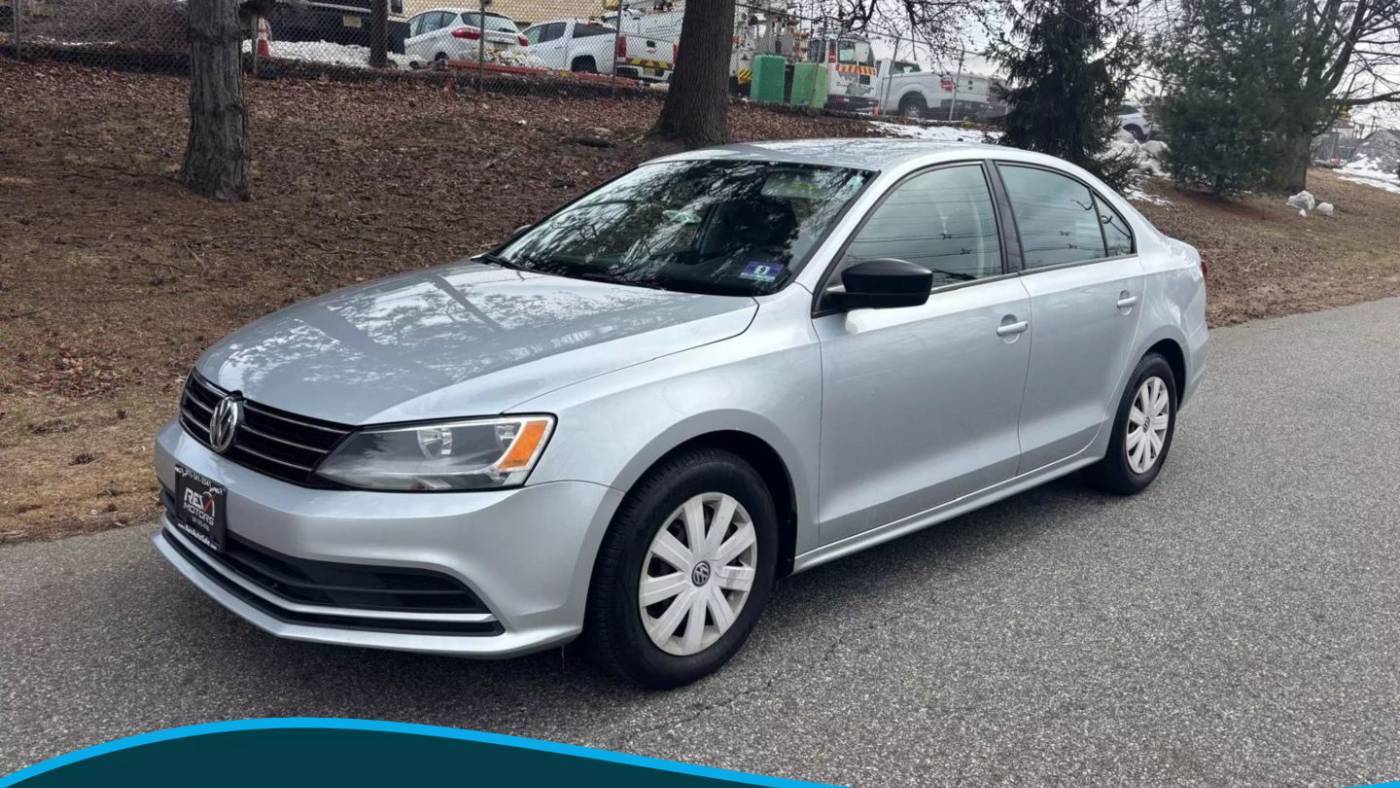 2015 Volkswagen Jetta S — Sedan — 124,336 mi — Paterson, NJ