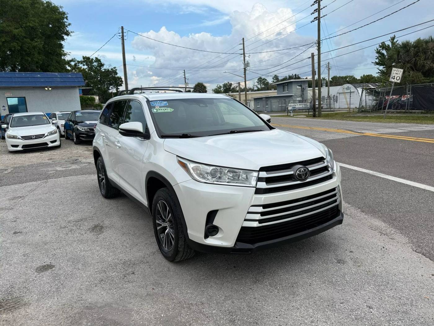 2019 Toyota Highlander LE V6 — SUV — 143,955 mi — Orlando, FL