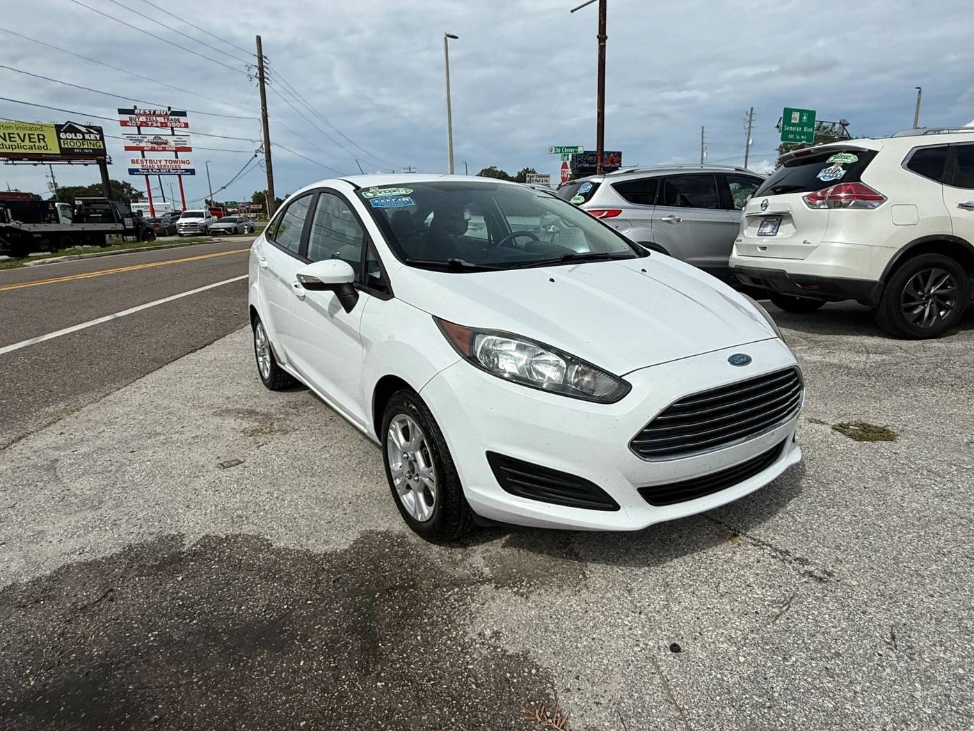 2015 Ford Fiesta SE — Sedan — 125,630 mi — Orlando, FL