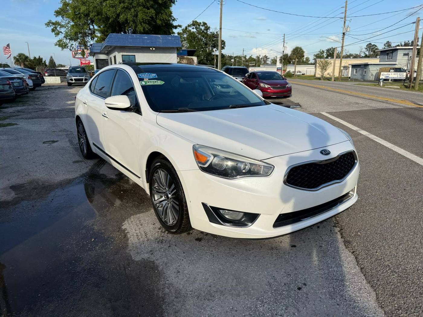2015 Kia Cadenza Premium — Sedan — 58,492 mi — Orlando, FL