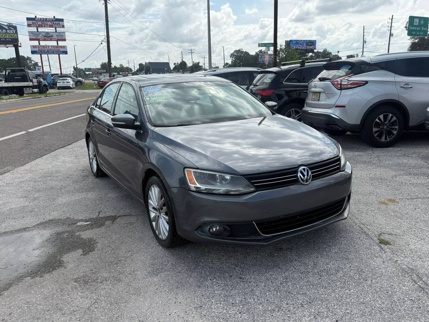 2011 Volkswagen Jetta SEL — Sedan — 140,733 mi — Orlando, FL