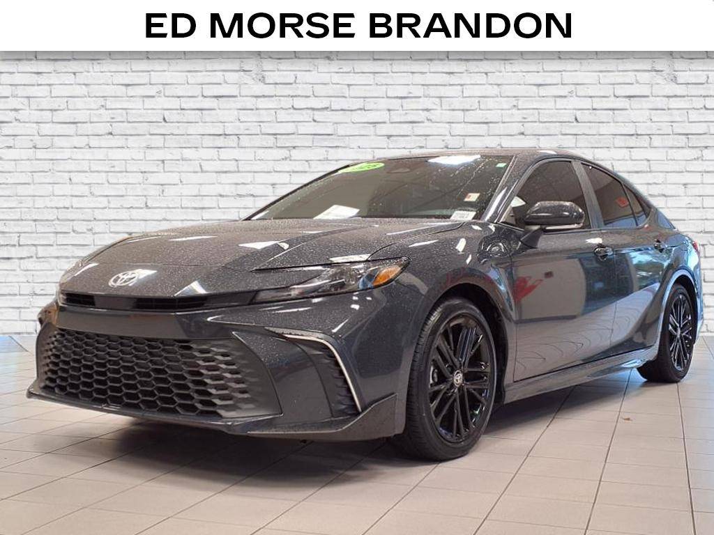 2025 Toyota Camry Hybrid SE — Sedan — 16,854 mi — Brandon, FL