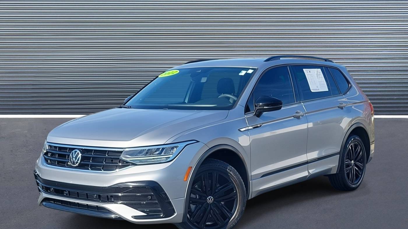 2022 Volkswagen Tiguan SE R-Line Black — SUV — 24,847 mi — Saint Petersburg, FL