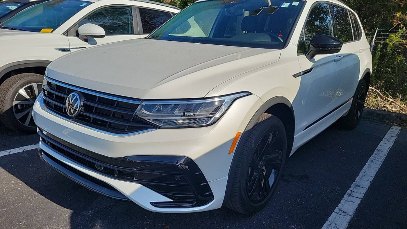 2023 Volkswagen Tiguan SE R-Line Black — SUV — 21,653 mi — Saint Petersburg, FL
