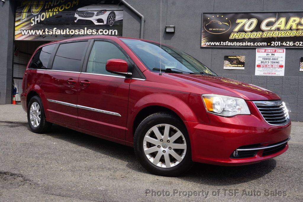 2013 Chrysler Town & Country Touring — Minivan — 135,792 mi — Hasbrouck Heights, NJ
